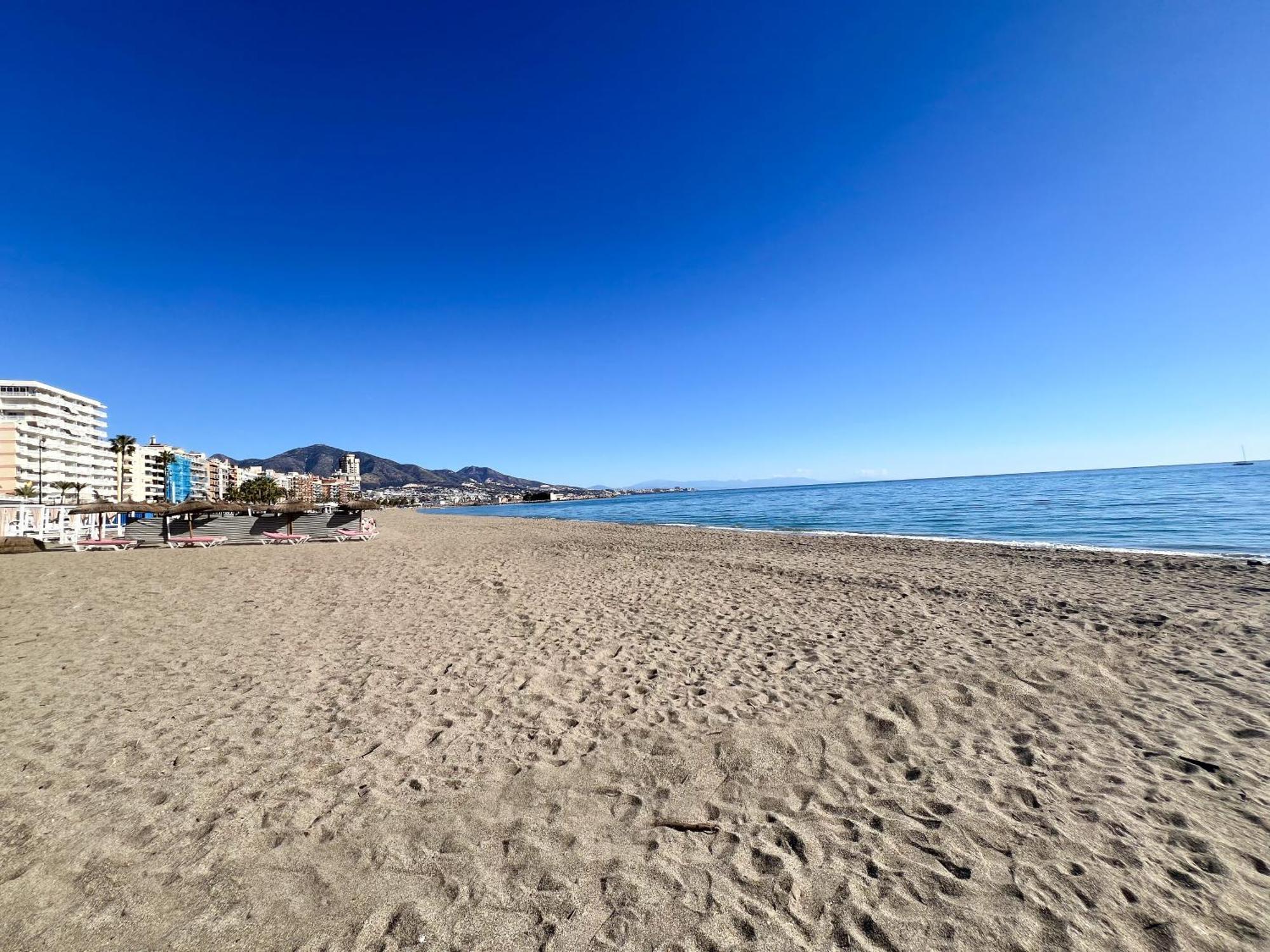 Apartment El Encanto Andaluz 200M From Fuengirola Beach Exterior photo